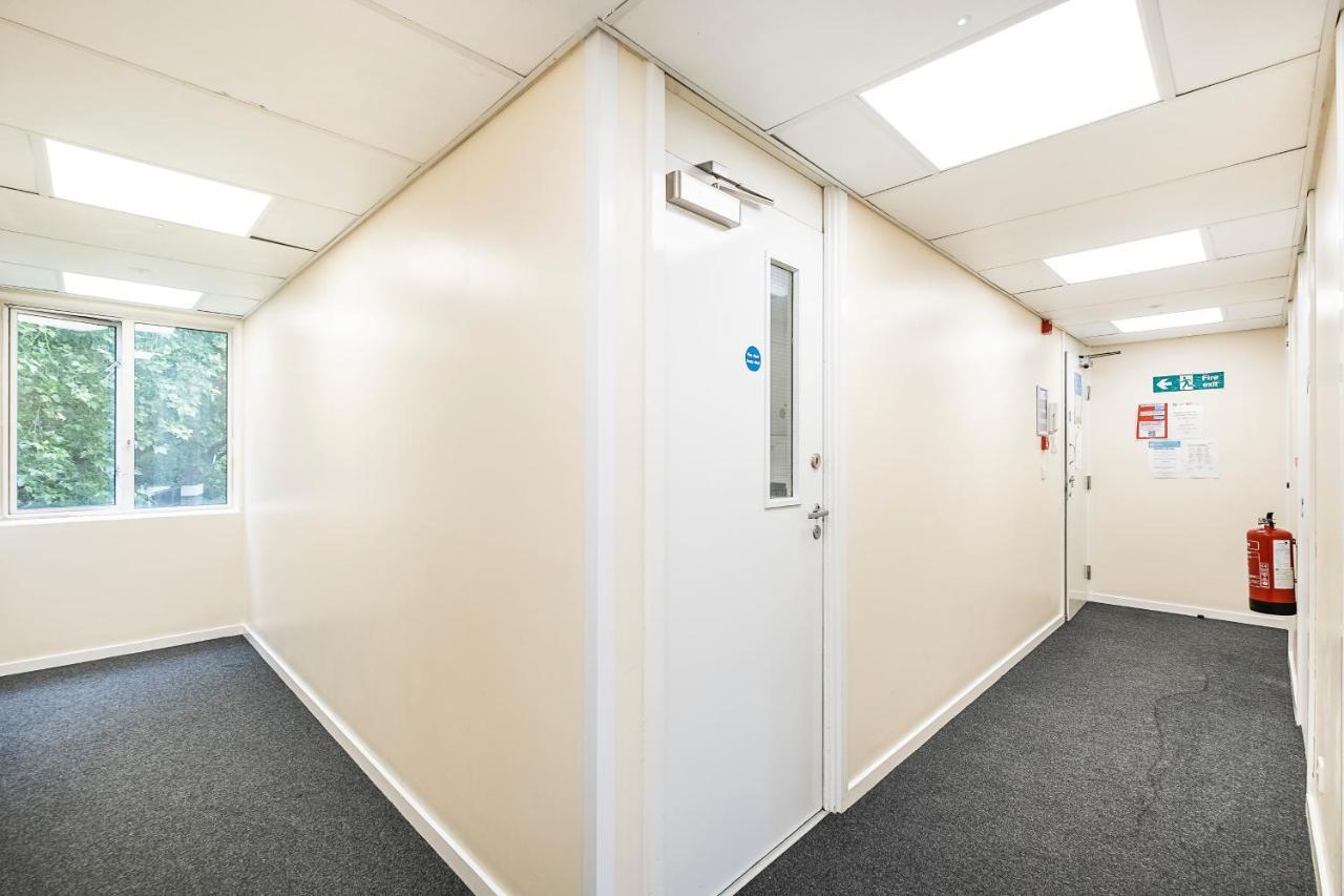 Private Rooms In Colindale - Sk The Hyde Extérieur photo